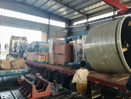 高(gāo)濃造紙(zhǐ)碎漿機(jī)